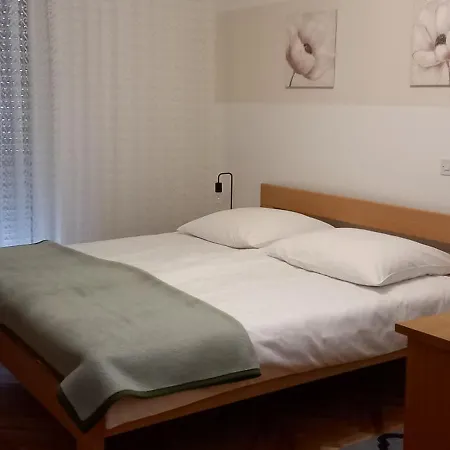 Apartamento Marija Bunic,Appartements Am Meer Supetarska Draga